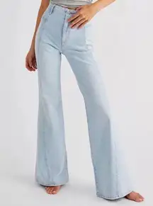 Free People We the Free Florence Flare High Waist Jeans Size 31 Light Wash Boho