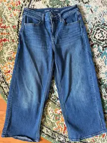 Old Navy High-Waisted Wow Crop Wide-Leg Jeans