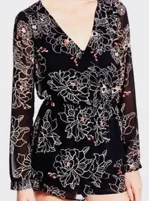 ASTR Floral Romper Long Sleeve Button V Neck Black and White Women's Size Small