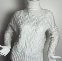 NWT . White Cable‎ turtle Sweater Long Sleeve Turtleneck Pullover Large