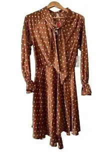 TRUE Destiny Polkadotted V Neck Dress Size Large Shift Color Rust NWT