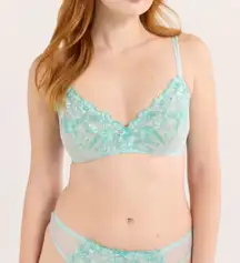 NWT - Embroidery Built Up Lace Bralette.