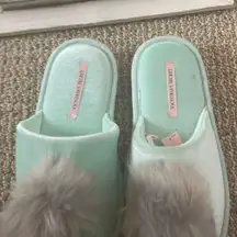 Victoria Secret Slippers 