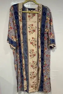 Long floral‎ striped kimono