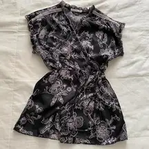 Linea Donatella Black And Pink Floral Silky Robe size Small