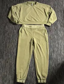 Lululemon Softstreme set bronze green