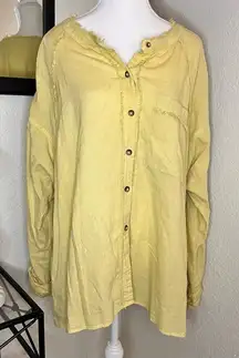 FREE PEOPLE We the Free Keep it Simple Linen Frayed Button‎ Top Size M
