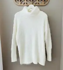 Aerie Long Fuzzy Turtleneck Sweater White Sz Small