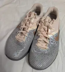 Nike Metcon 4 XD Metallic Atmosphere Women's 8 Pink/Silver