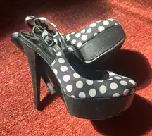 Black and white polka dot platform heel 