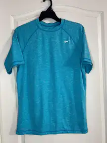 Nike Women’s Blue Dri-Fit Shirt Size Small 1072