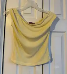Edikted soft buttercream yellow top