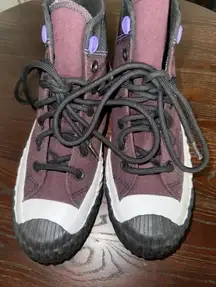 Converse high tops women’s 7 men’s 5‎ CHUCK 70 BOSEY GTX HI black wine color