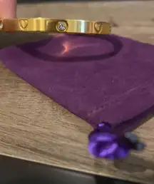 gold bracelet 