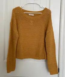 NEW‎ Aeropostale women’s deep yellow chunky thick knit Crewcut sweater medium