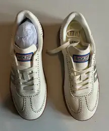 New Back 70 Women’s Cloud Sneakers