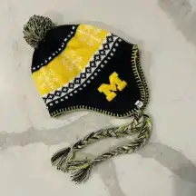 47 Brand University of Michigan Wolverines Knit Cap Pom Tassel EarFlap WinterHat
