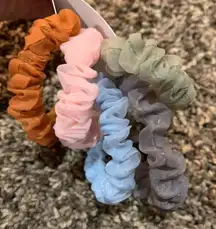 Bundle of 5 scrunchies