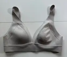 Athleta Gray Essential Bra A-C Seamless Bralette Sports Bra Wireless Size S