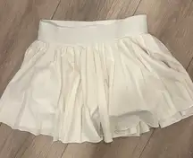 aritzia Golden Women's Movetech Tennis Pro Micro Skirt