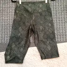 Good American core power leggings hunter Green size 3  or large women