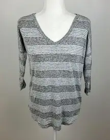 Market & Spruce Striped V-Neck Top Size Medium