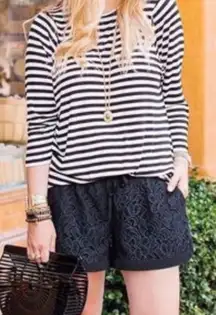 CAbi Lena Lace Short 5245 Black Pockets Lined - M