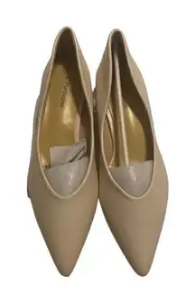 C.PARAVANO Women’s Low Block Heel White Pumps Size EU 37 US 6.5 New With Box‎