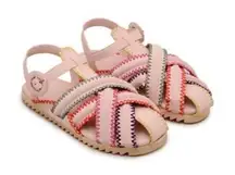 FARM Rio Zigzag Stitch size 7.5 Strappy Fisherman Style Sandals In Nude