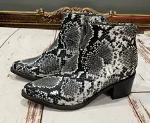 NWOT BLONDO ELVINA WATERPROOF SNAKESKIN EMBOSSED ANKLE BOOTIES