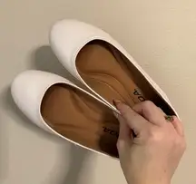 Soda White Ballet Flats