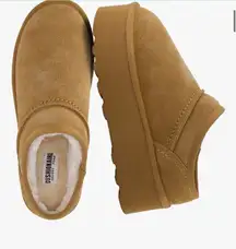 Cushionaire Cozy Mule Chocolate Huggy Platform Mule