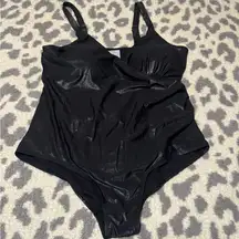 Serra Elegant Black Swimwear