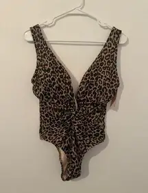 Victorias Secret Leopard One Piece Swimsuit V Neck Size Medium NWT