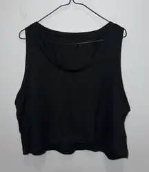Soft cropped flowy tank 