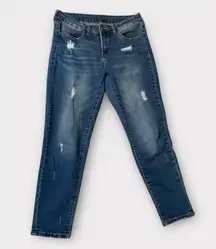 Women’s Signature Studio Distressed Medium Rinse Jeans Size 6 Stretch