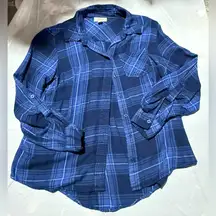 Women’s Extra Small Style & Co Blue Plaid Collared Button Up XS