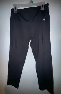 Miraclesuit Black‎ women’s High-Rise Capri Legging size small activewear workout