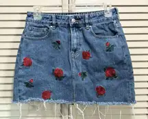 Pacsun Denim Mini Skirt Size 26 Pockets Embroidered Roses Zip/Button Y2K‎