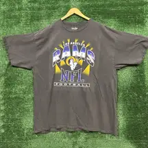 Los Angeles Rams T-shirt in size 2XL