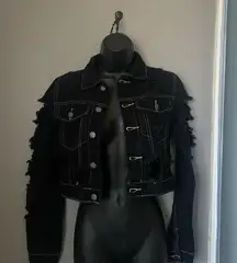 Carmar Black distressed Jean Jacket with Cropped Design size XS
