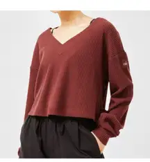 Alo Muse V-Neck Pullover Cherry Cola Burgundy Ribbed Stretchy Sweatshirt Sweater