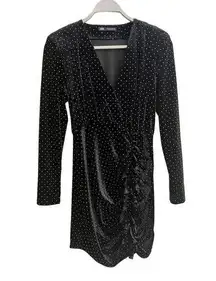 Zara Blogger Favorite Black Velvet V-Neck Long Sleeve Dress Size: Medium