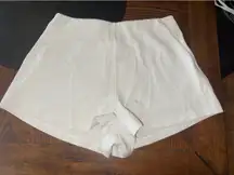 Women’s lululemon softstreme ribbed shorts 2”