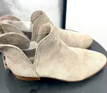 Kenneth Cole reaction gray boots,‎ size 6 suede