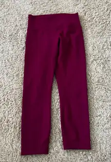 Wunder Train 23” Leggings Size 6 Magenta Purple