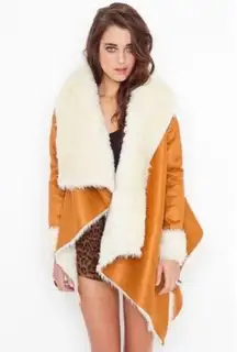 Unif  Chelsea Shearling Coat Color Tan/Camel