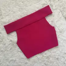 Aritzia Babaton Top Sculpt Knit Off-Shoulder Ribbed Cropped Pink Sz M