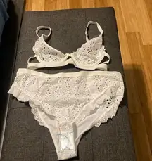 ASOS Design Women’s White Color Sets Brand New Top US 34B & Bottom US 8