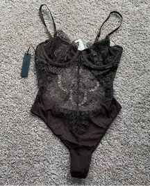 Babaton  Encore Lace Bodysuit